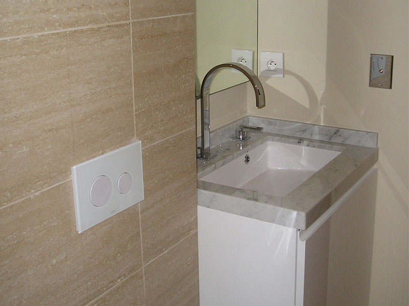 Furnishings of a home on the Costa Azzurra – Bathing area